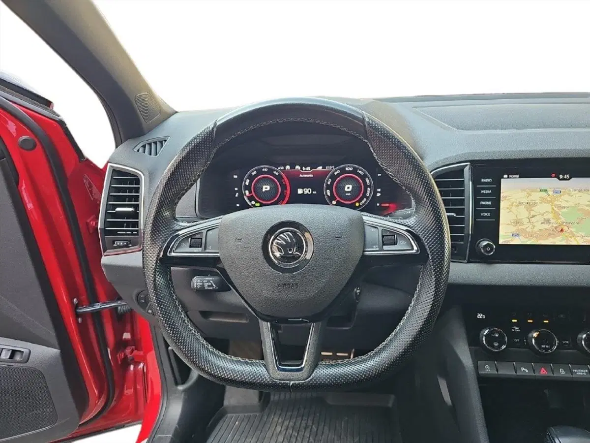 Skoda Karoq usata a Lecco (12)