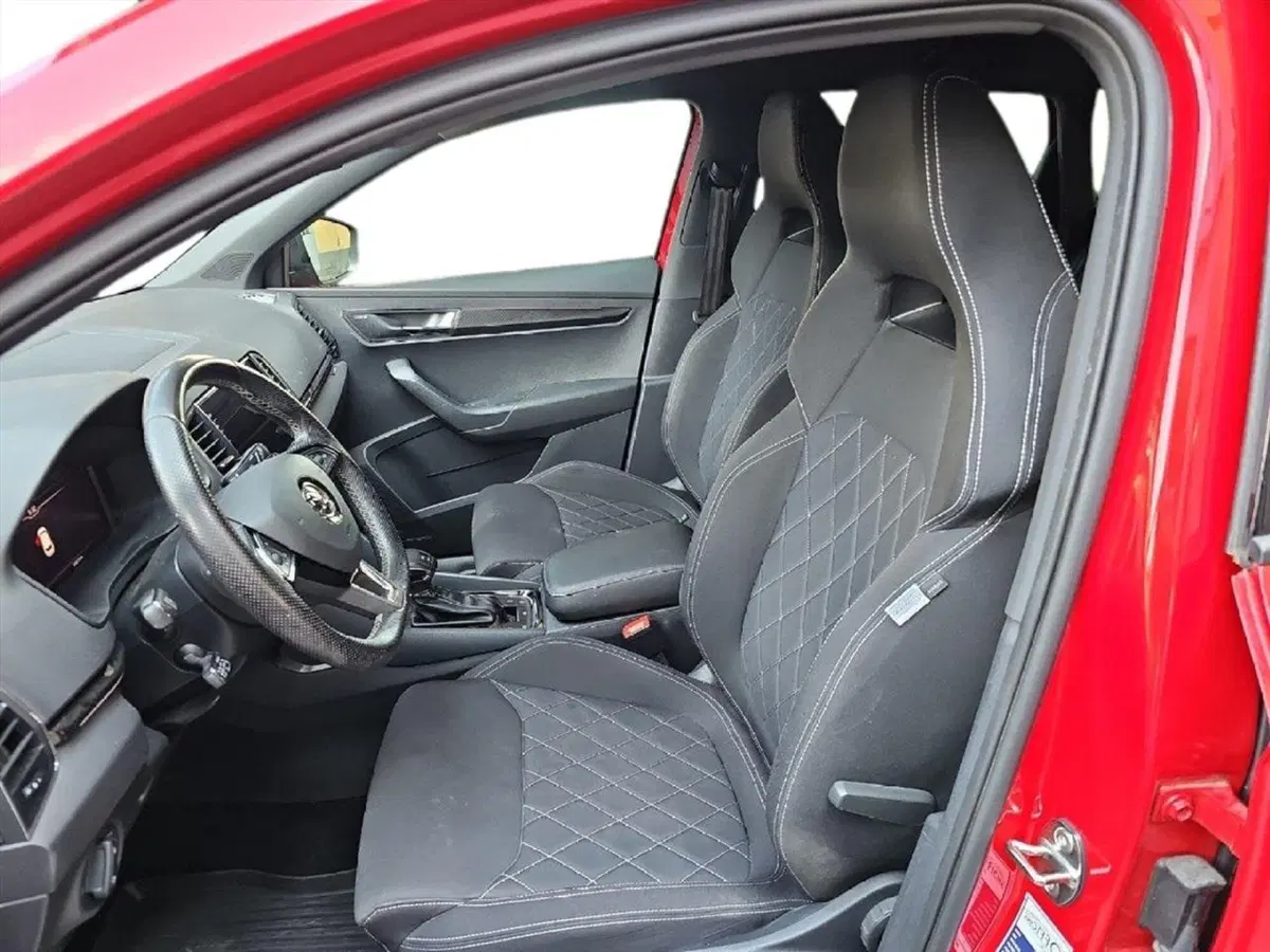 Skoda Karoq usata a Lecco (9)