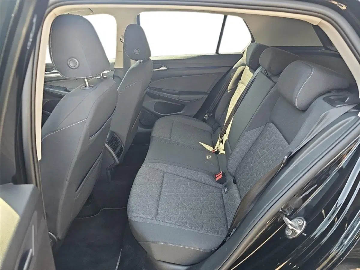 Volkswagen Golf usata a Lecco (10)