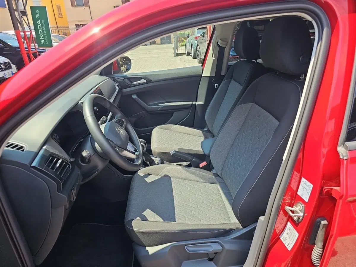 Volkswagen T-Cross usata a Lecco (11)