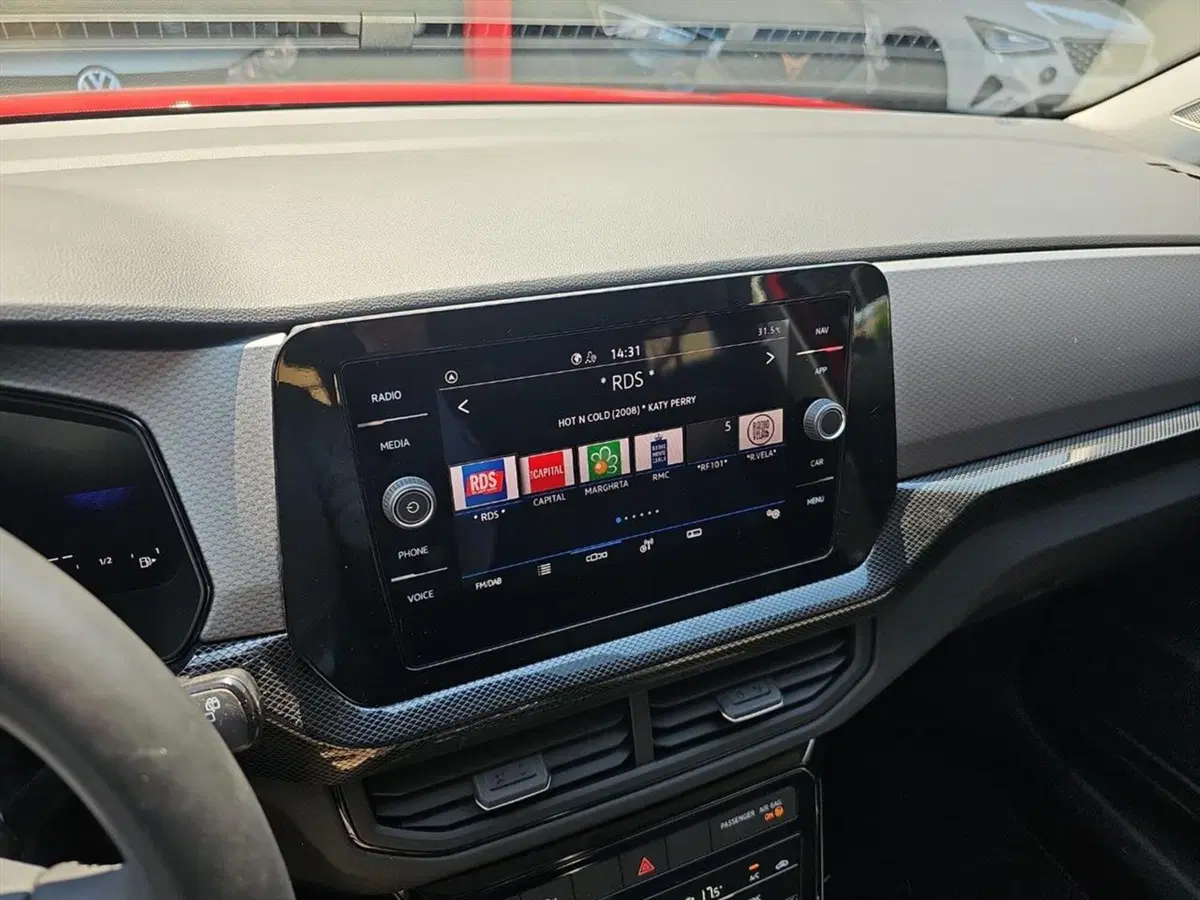 Volkswagen T-Cross usata a Lecco (14)