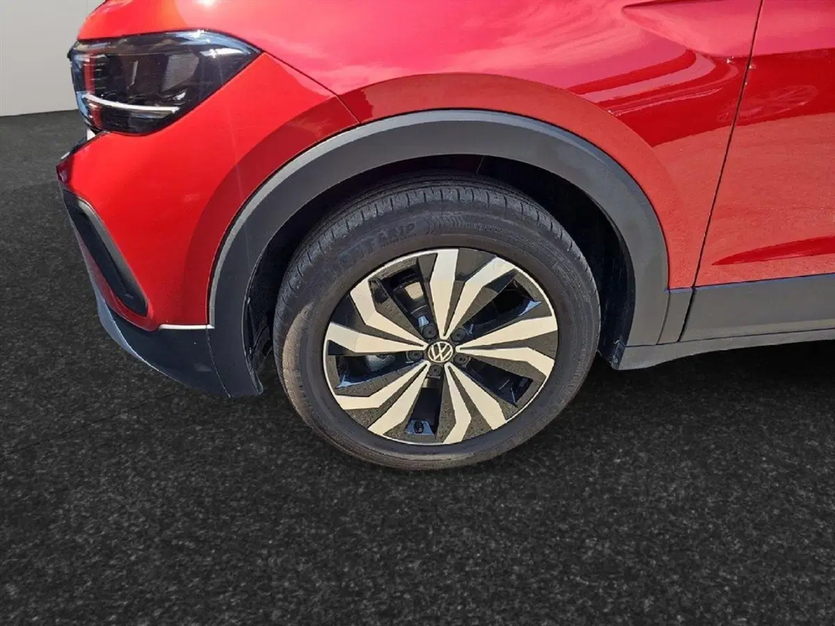 Volkswagen T-Cross usata a Lecco (18)