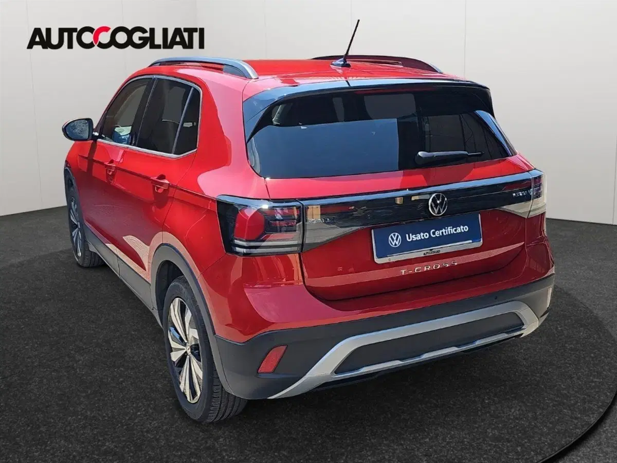Volkswagen T-Cross usata a Lecco (8)
