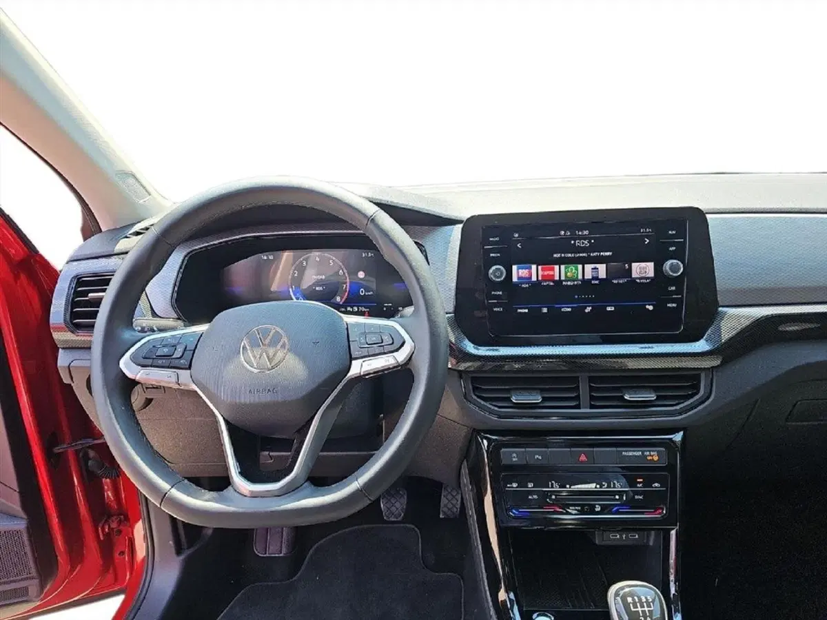 Volkswagen T-Cross usata a Lecco (9)
