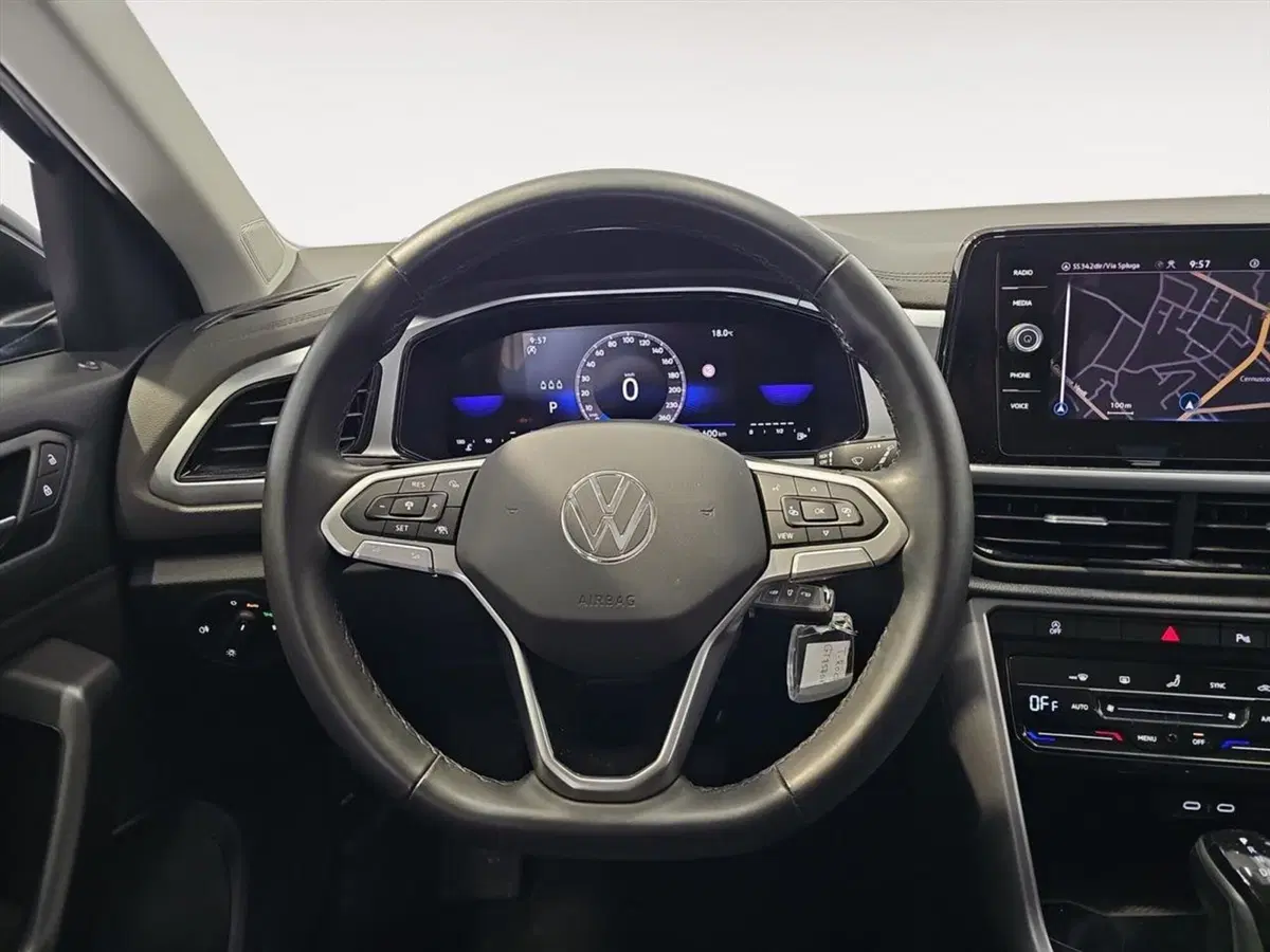 Volkswagen T-Roc usata a Lecco (7)