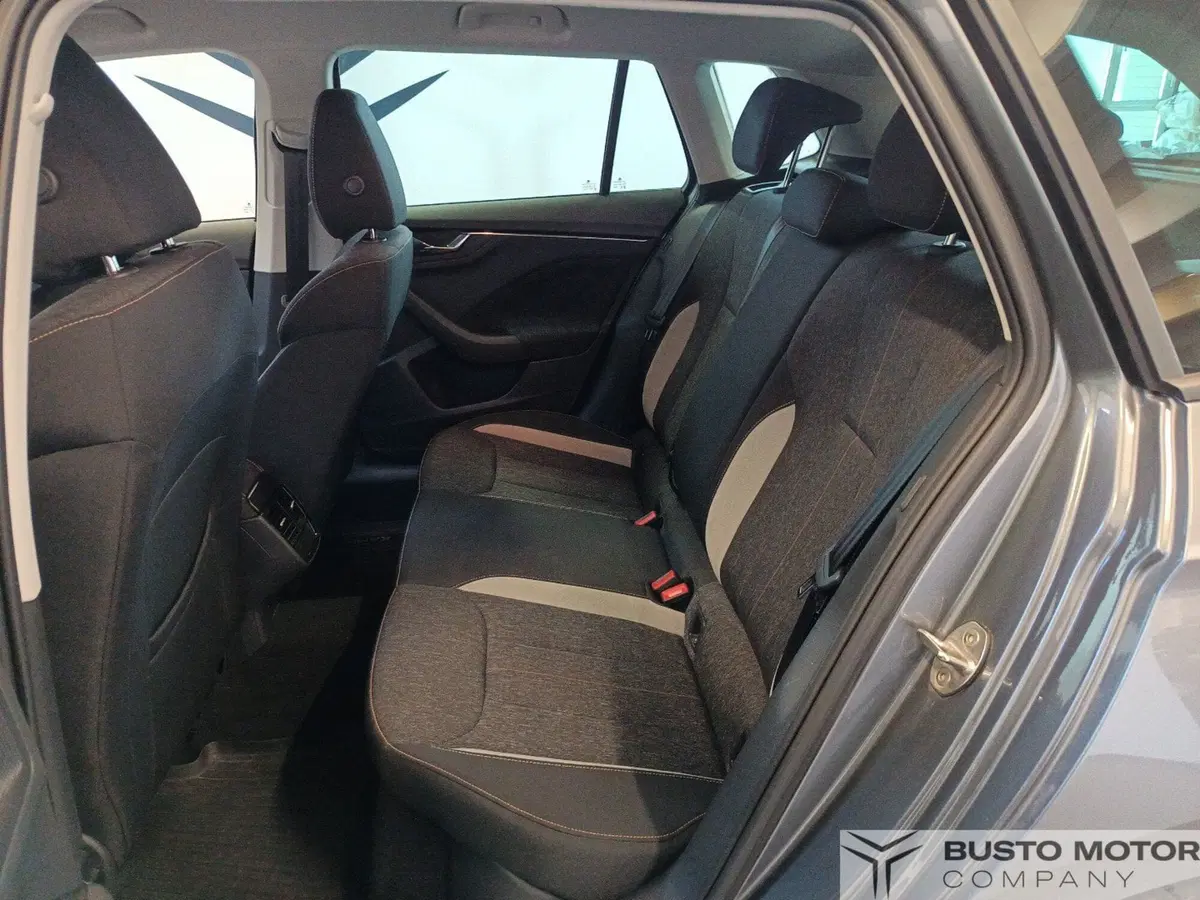 Skoda Kamiq usata a Varese (10)