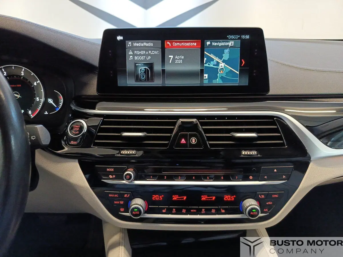 BMW Serie 5 Touring usata a Varese (13)