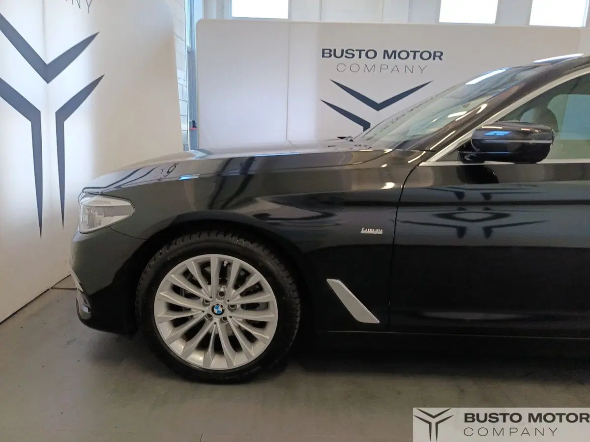 BMW Serie 5 Touring usata a Varese (7)