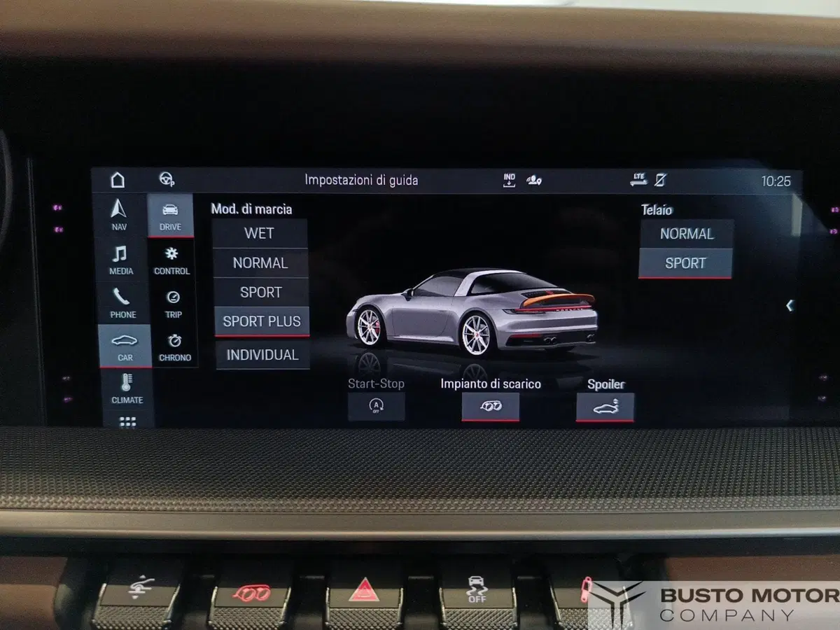 Porsche 911 Cabrio usata a Varese (13)