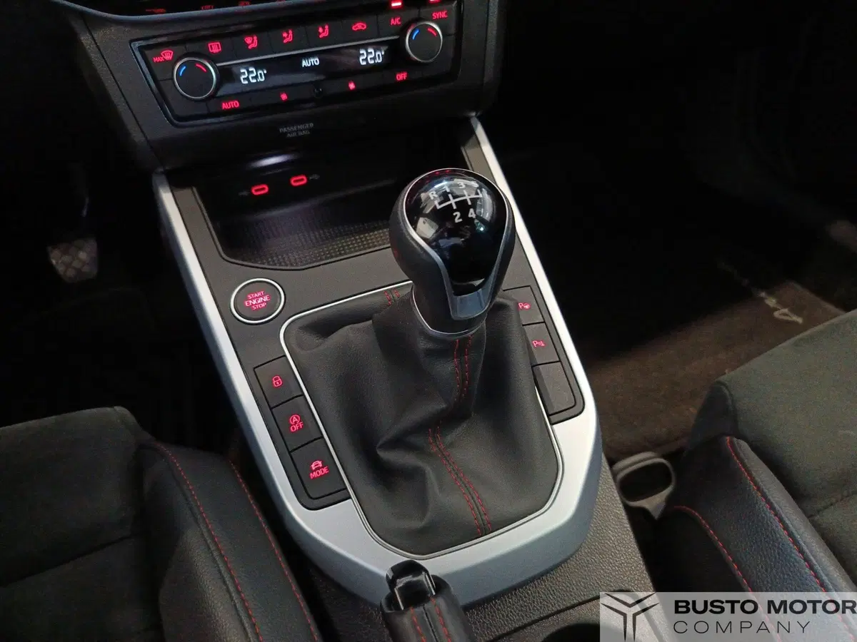 SEAT Arona usata a Varese (15)