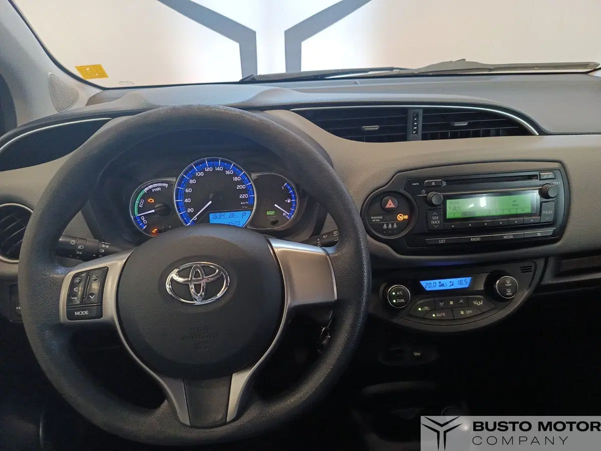 Toyota Yaris usata a Varese (11)