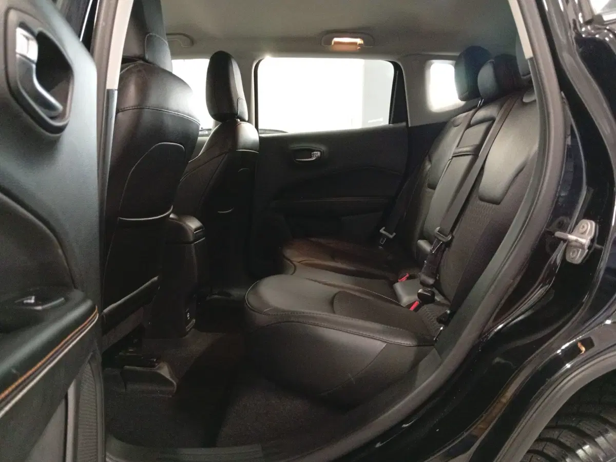 Jeep Compass usata a Varese (10)