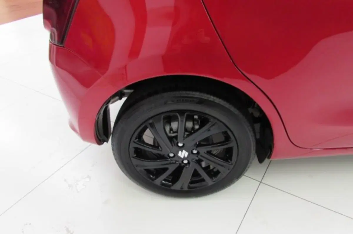 Suzuki Swift nuova a Milano (18)