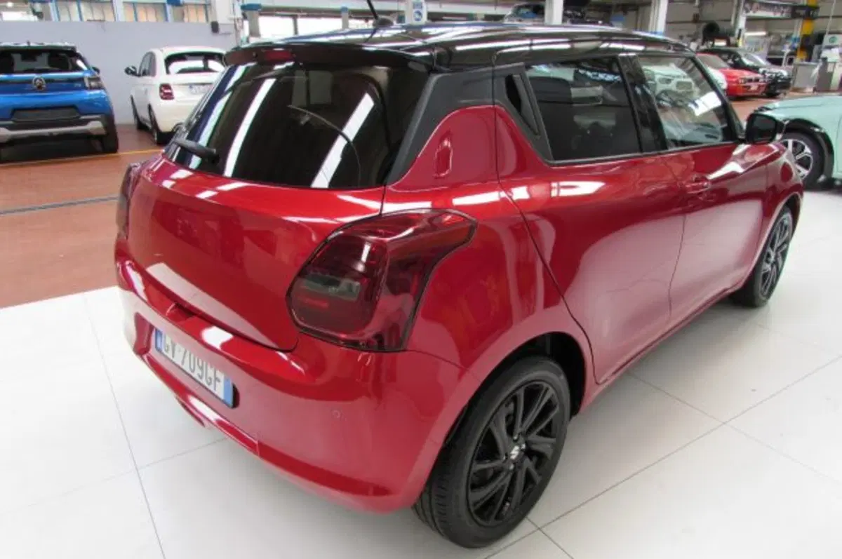 Suzuki Swift nuova a Milano (3)