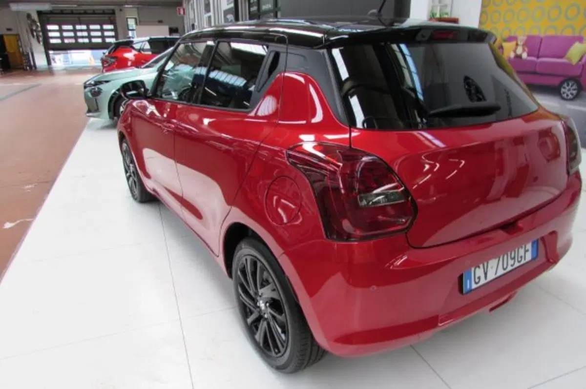 Suzuki Swift nuova a Milano (4)