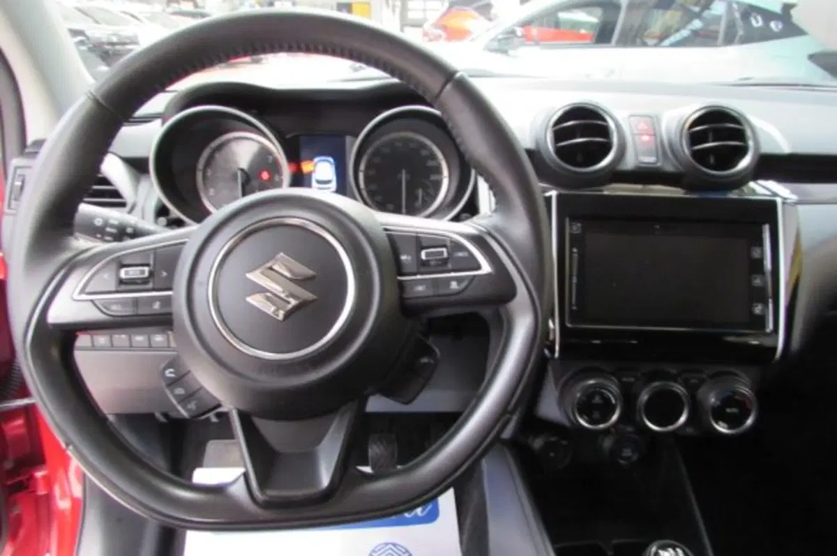Suzuki Swift nuova a Milano (7)