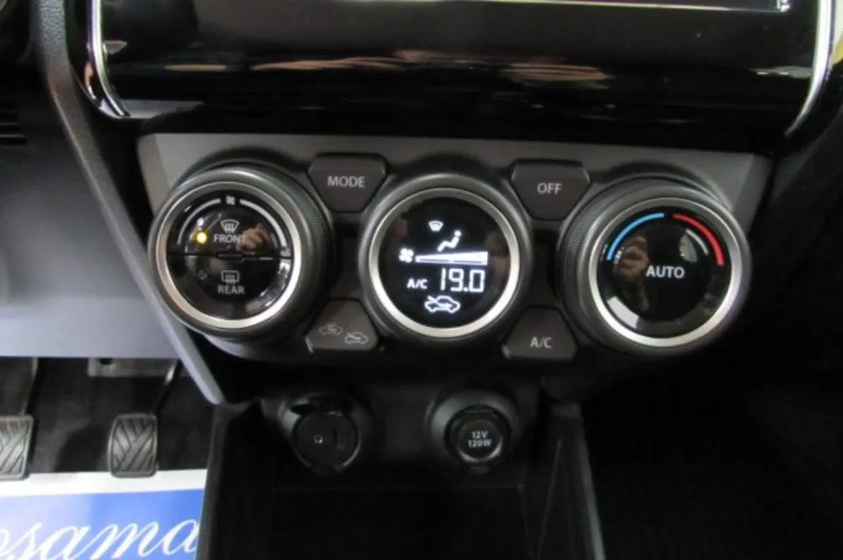 Suzuki Swift nuova a Milano (9)