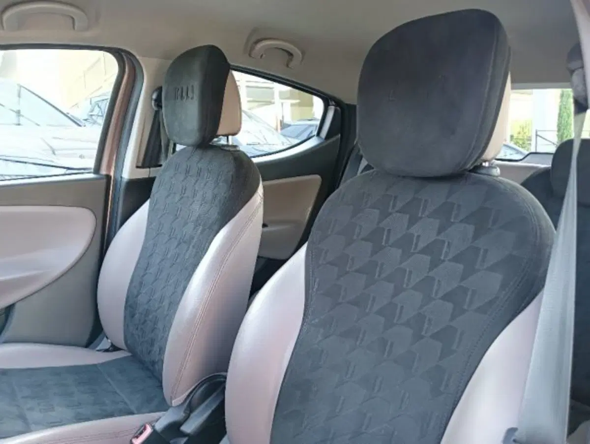 Lancia Ypsilon usata a Brescia (19)