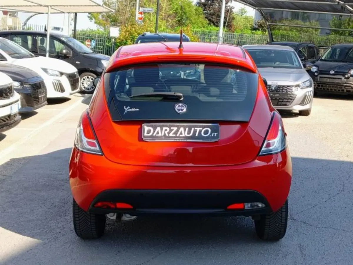 Lancia Ypsilon usata a Brescia (19)