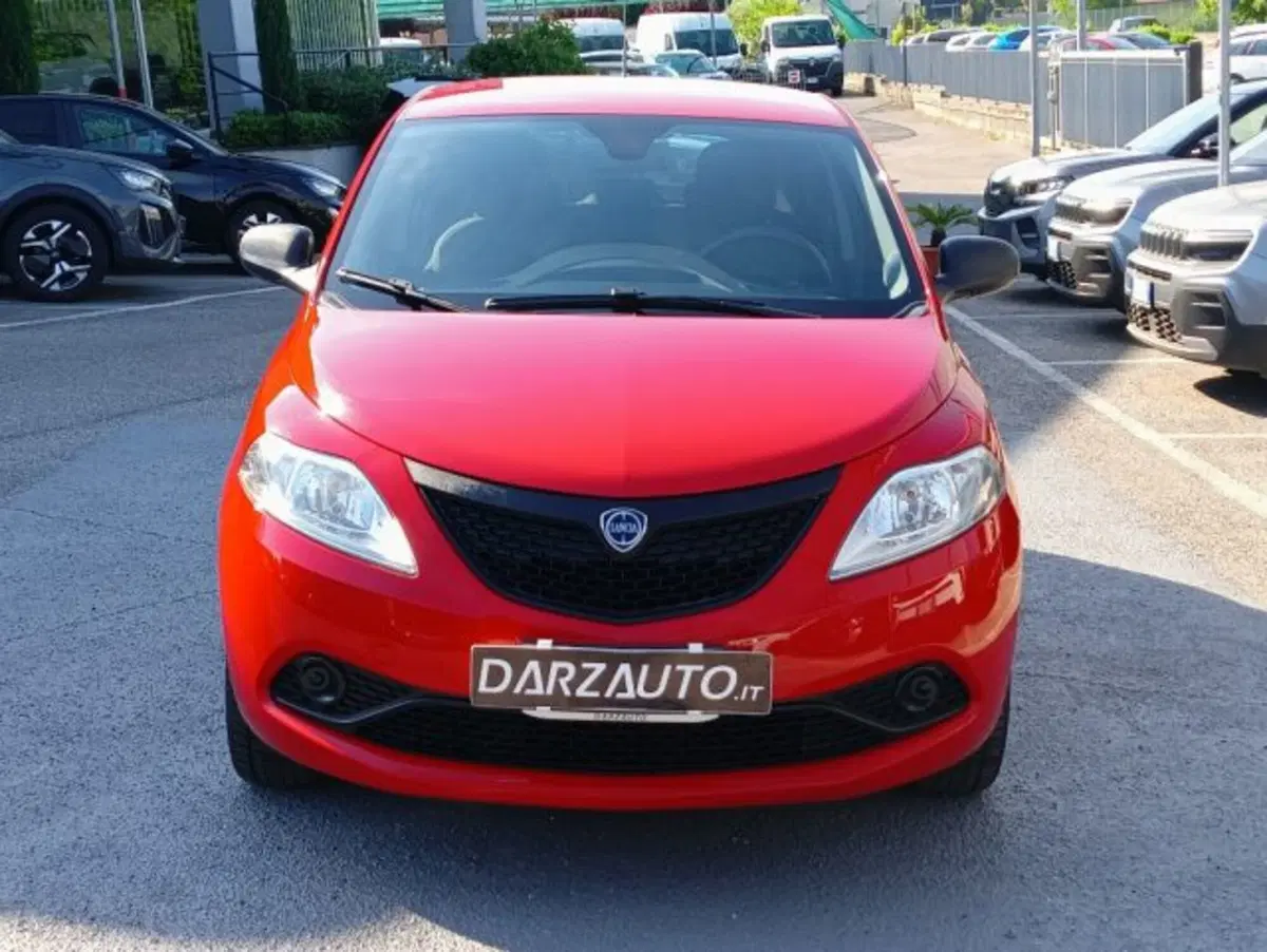 Lancia Ypsilon usata a Brescia (2)