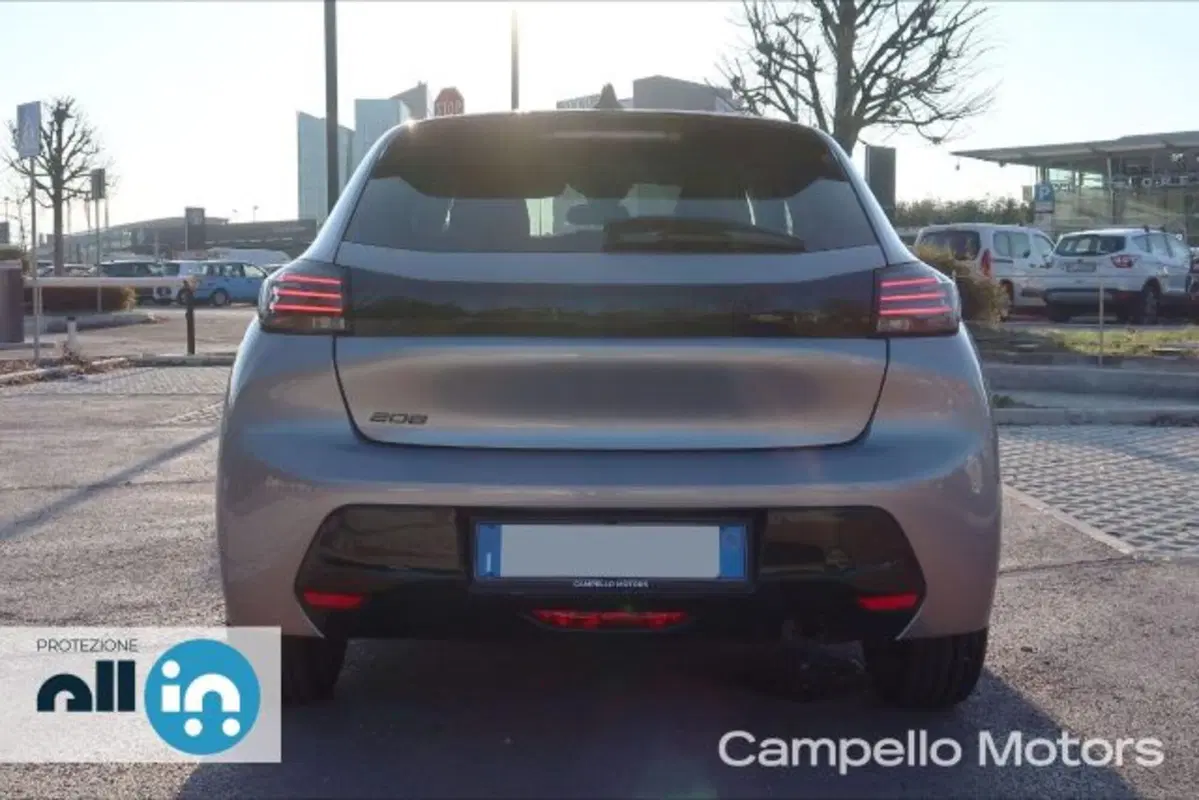 Peugeot 208 usata a Venezia (4)