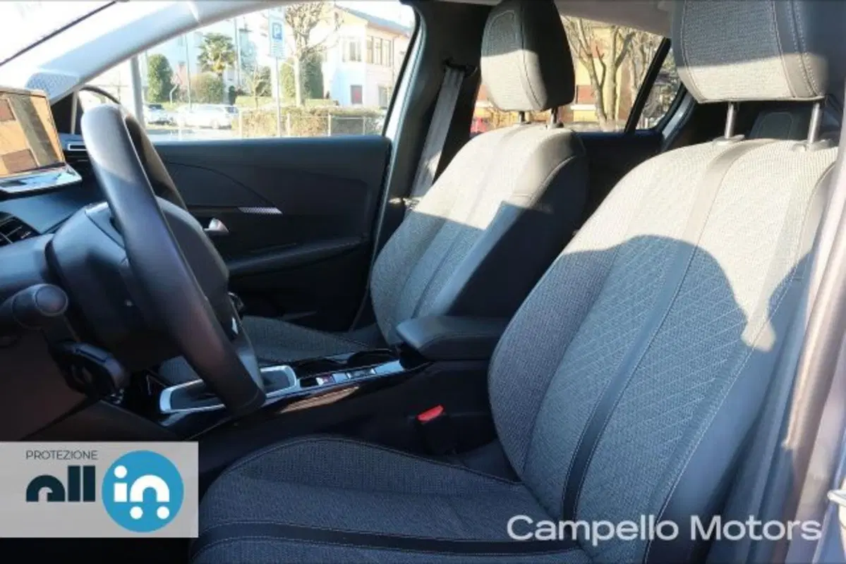 Peugeot 208 usata a Venezia (5)