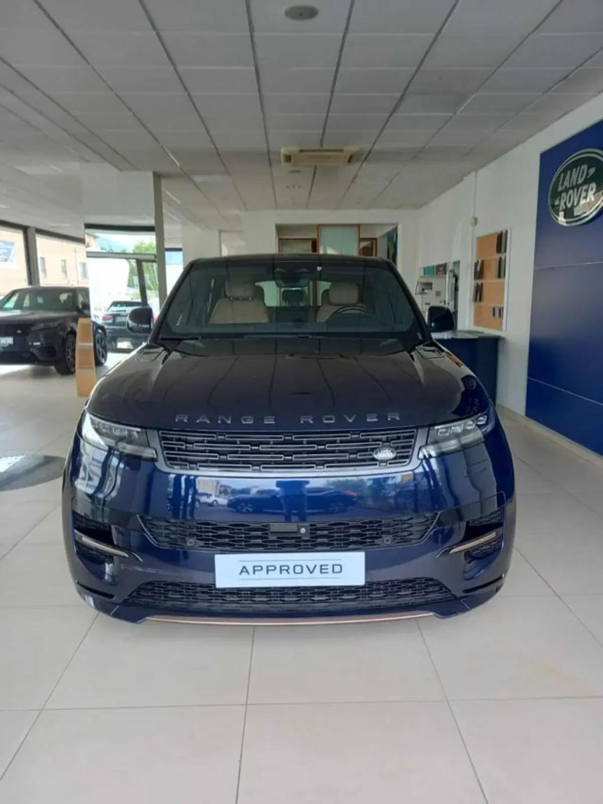 Land Rover Range Rover Sport usata a Lucca (2)