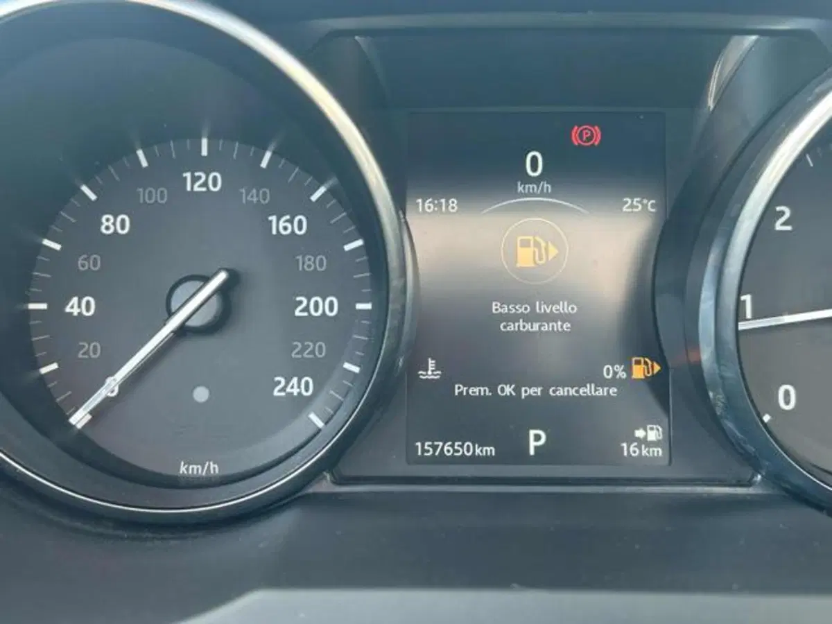 Land Rover Range Rover Evoque usata a Lucca (9)