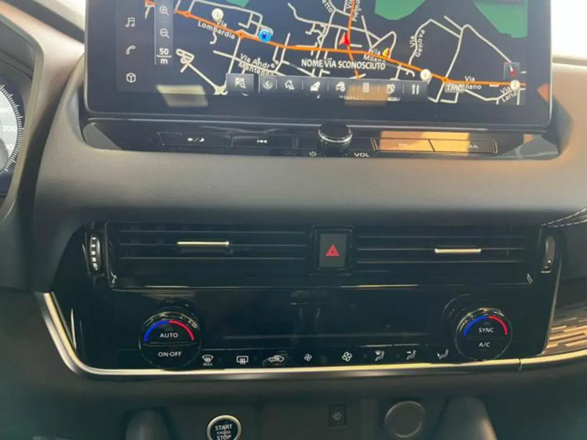 Nissan Qashqai usata a Como (16)
