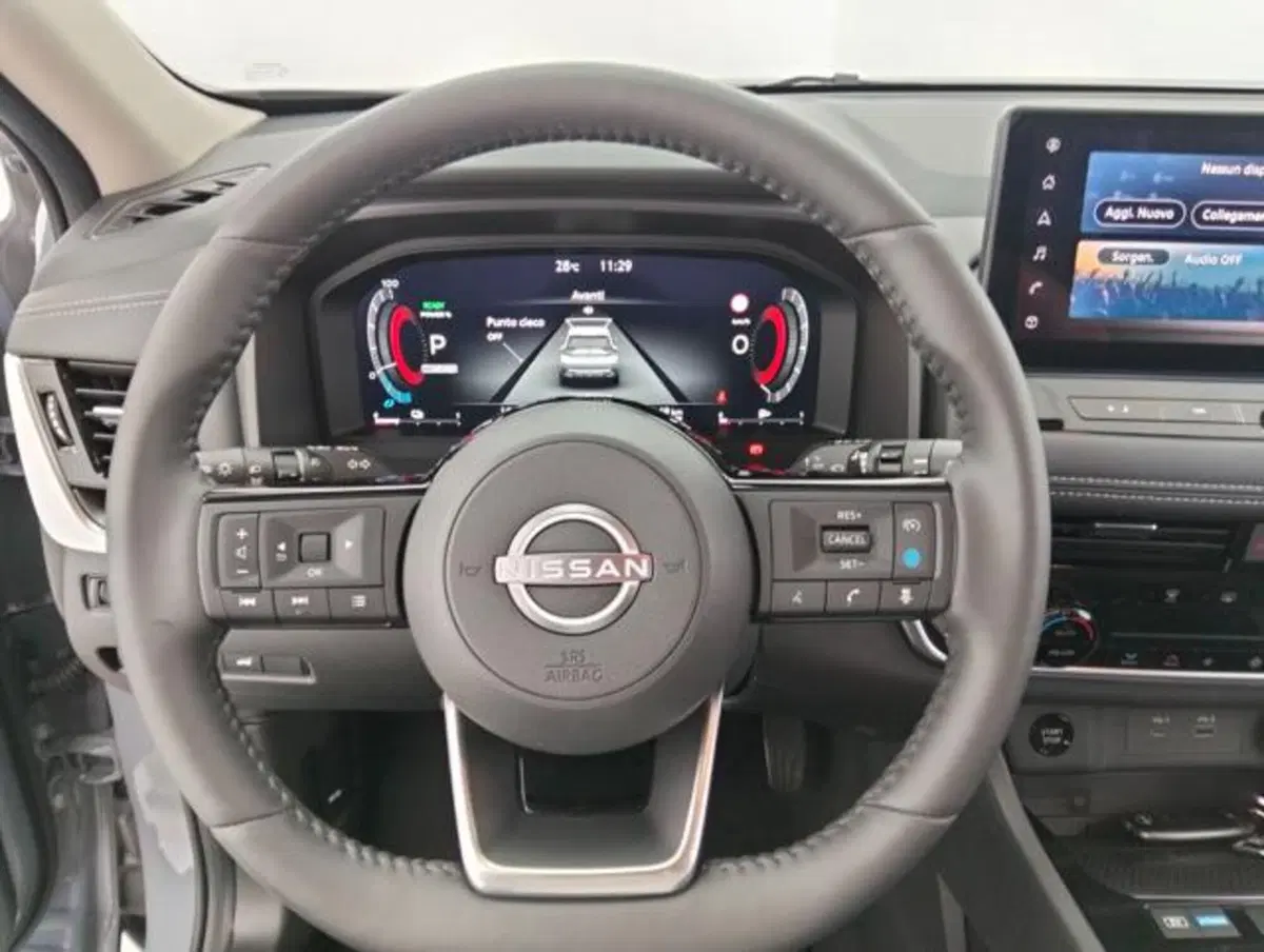 Nissan X-Trail usata a Como (8)