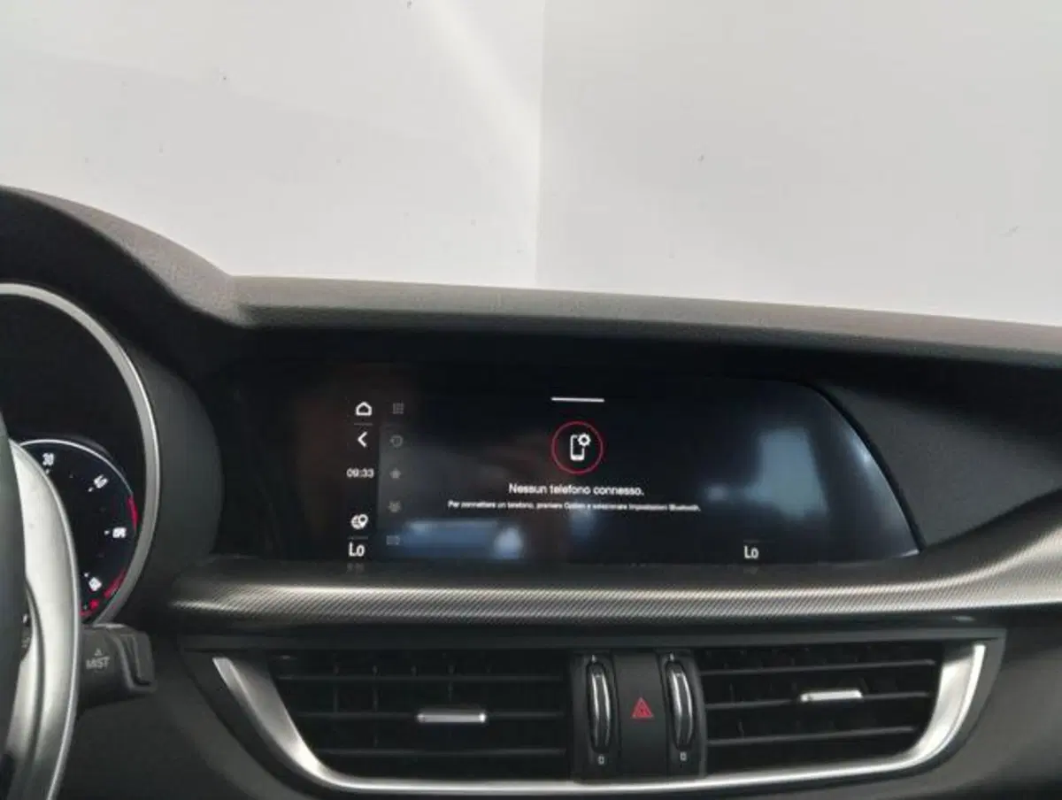 Alfa Romeo Stelvio usata a Como (18)