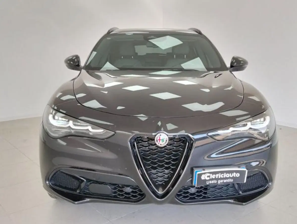 Alfa Romeo Stelvio usata a Como (6)