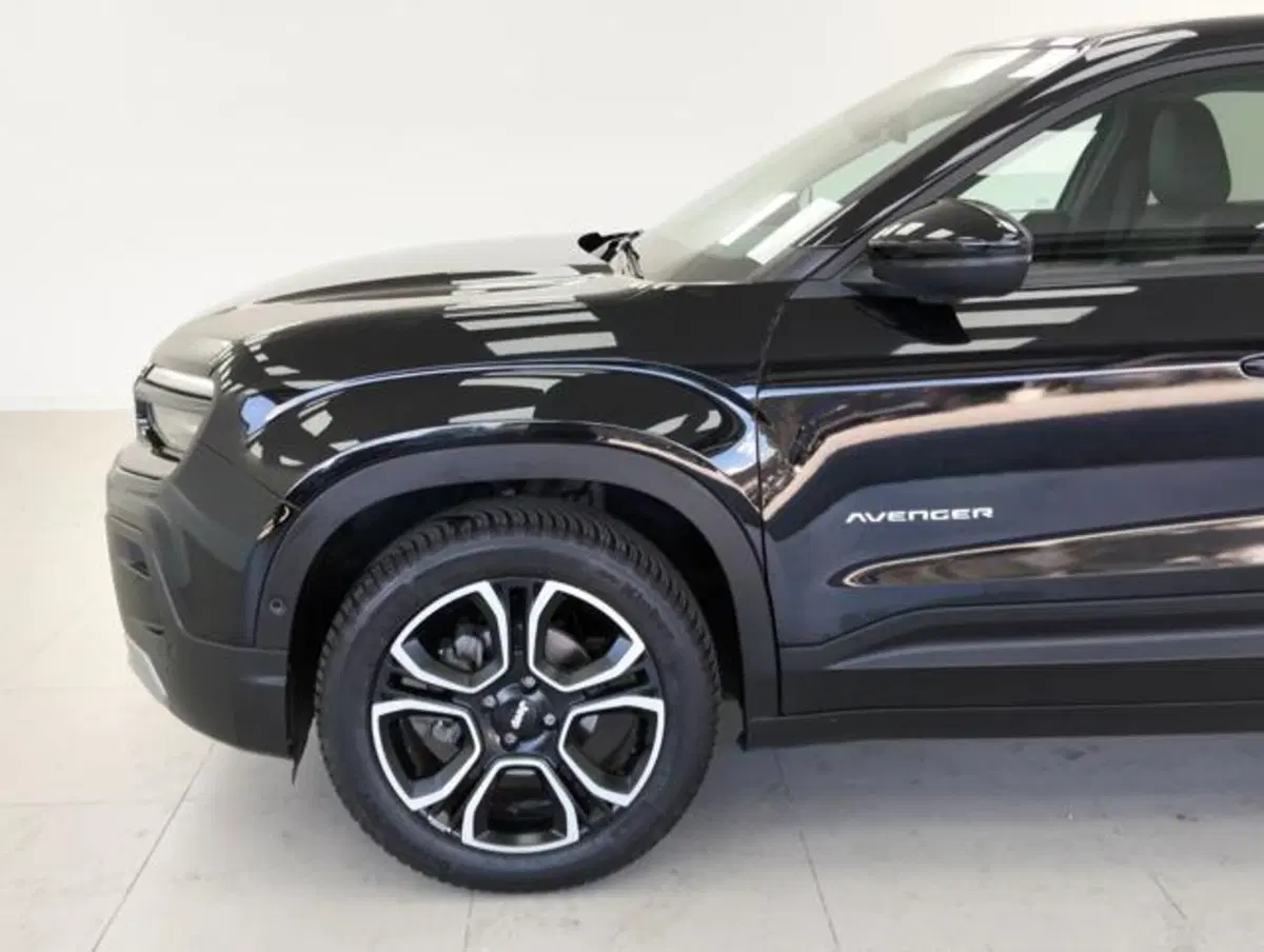 Jeep Avenger usata a Como (9)