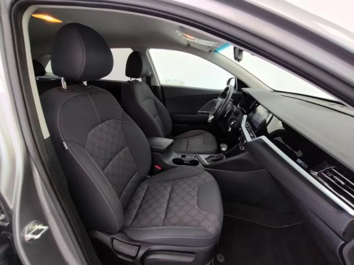 Kia Niro usata a Como (3)
