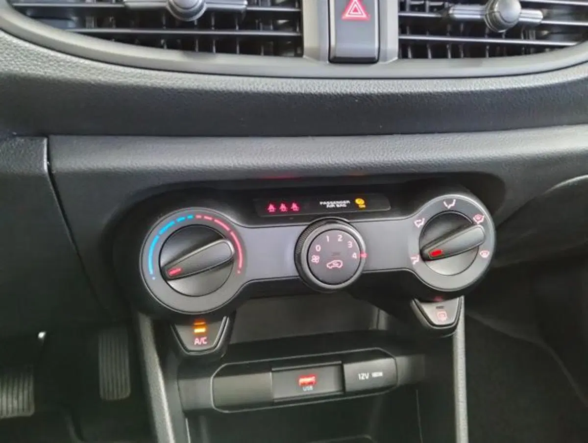 Kia Picanto usata a Como (15)
