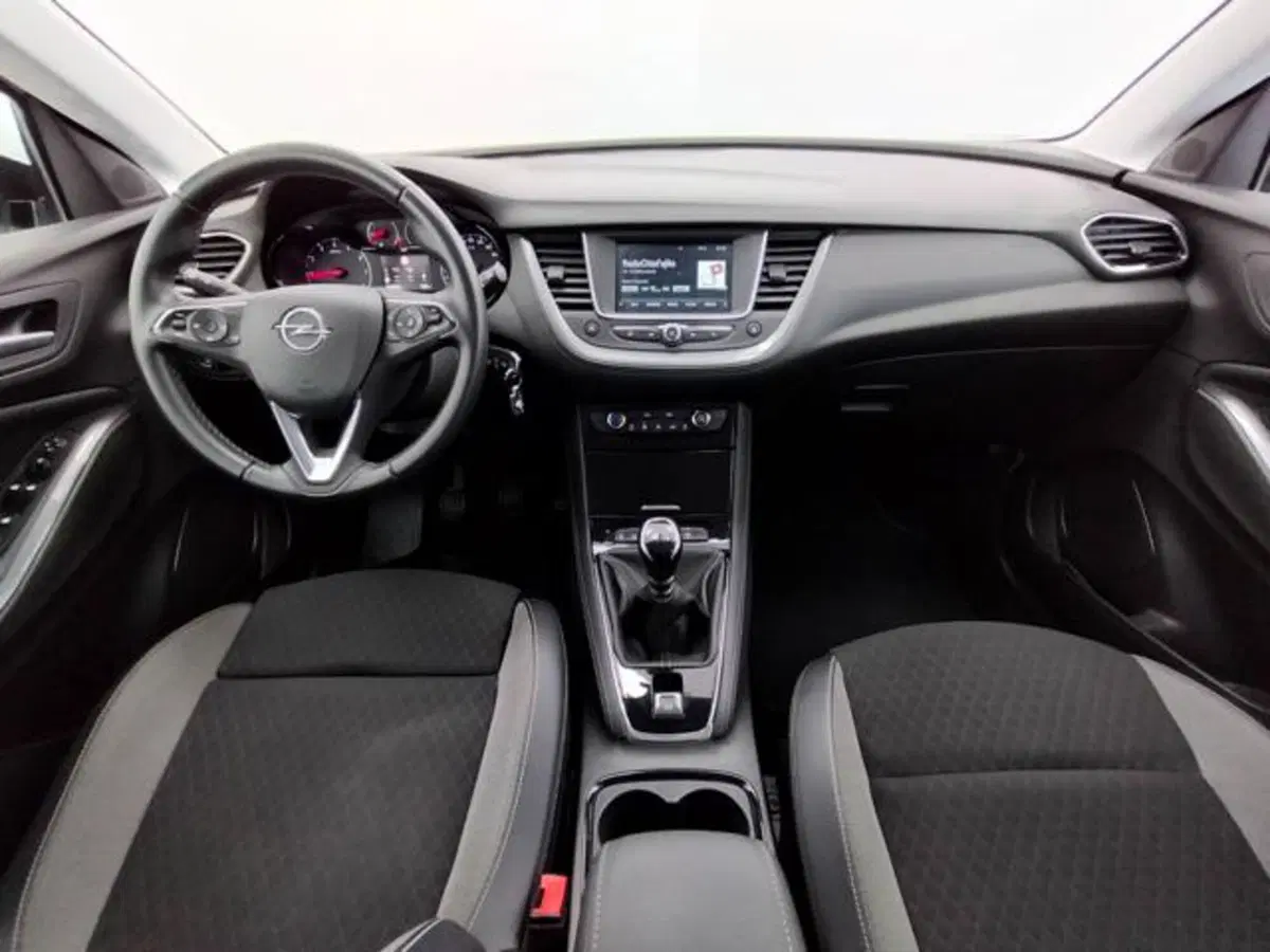 Opel Grandland X usata a Como (4)