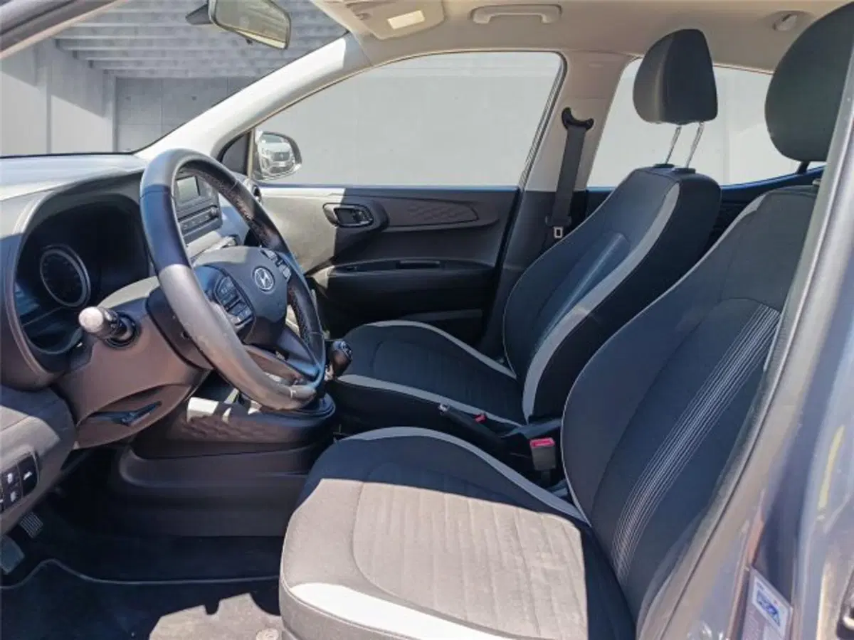 Hyundai i10 usata a Bari (10)