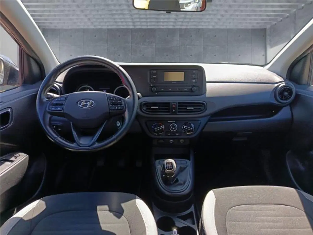 Hyundai i10 usata a Bari (12)