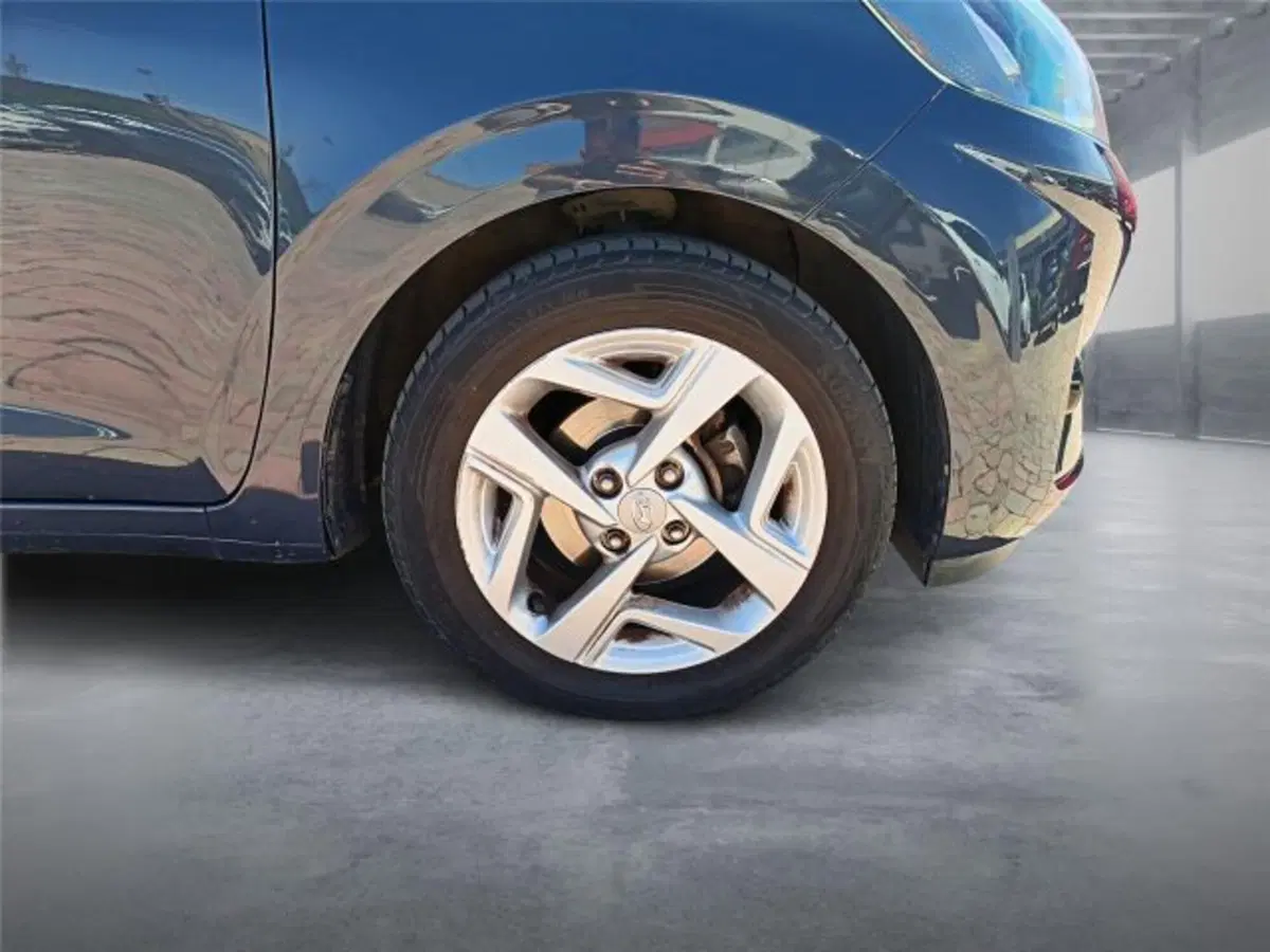 Hyundai i10 usata a Bari (7)