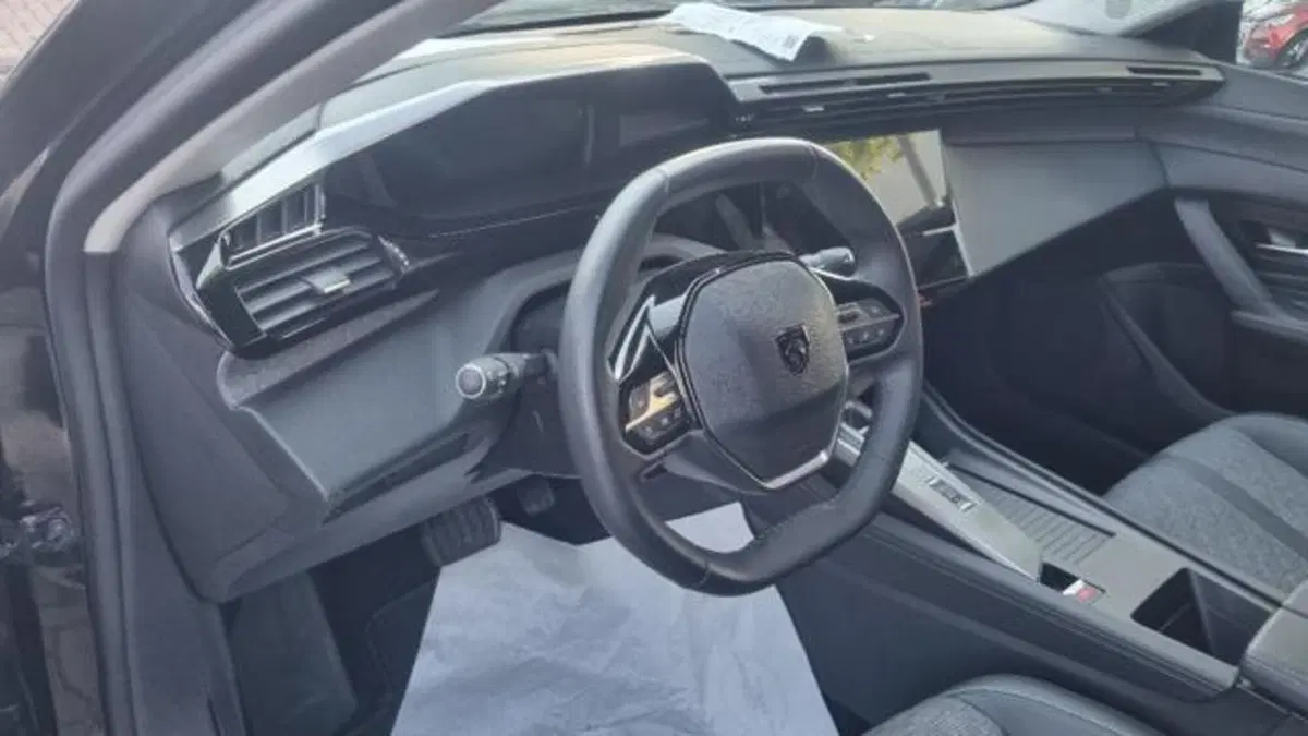 Peugeot 408 usata a Savona (12)