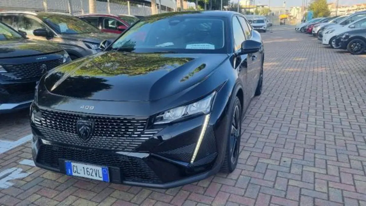 Peugeot 408 usata a Savona (13)