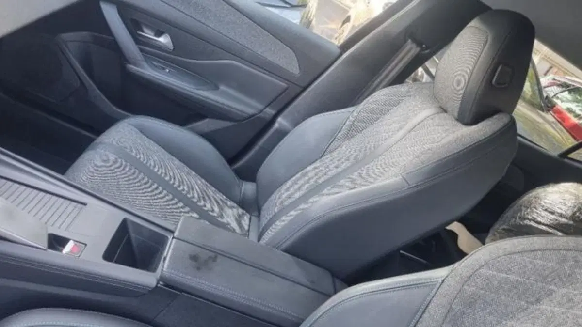 Peugeot 408 usata a Savona (14)