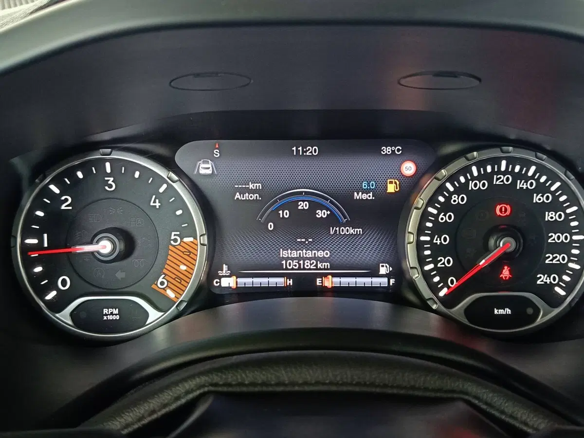 Jeep Renegade usata a Ascoli Piceno (12)