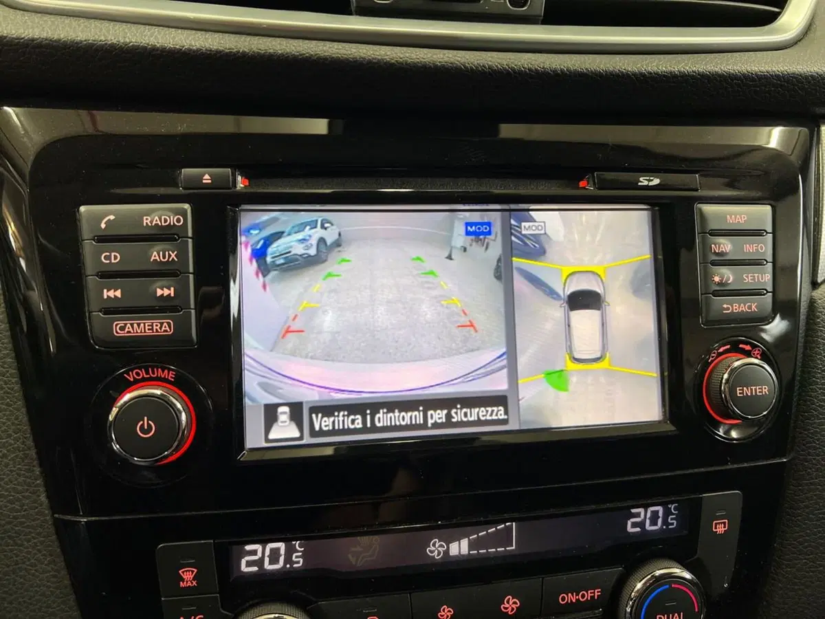 Nissan Qashqai usata a Arezzo (17)