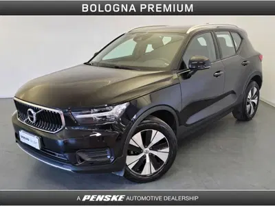 Volvo XC40 T2 Momentum Pro del 2022 usata a Casalecchio di Reno