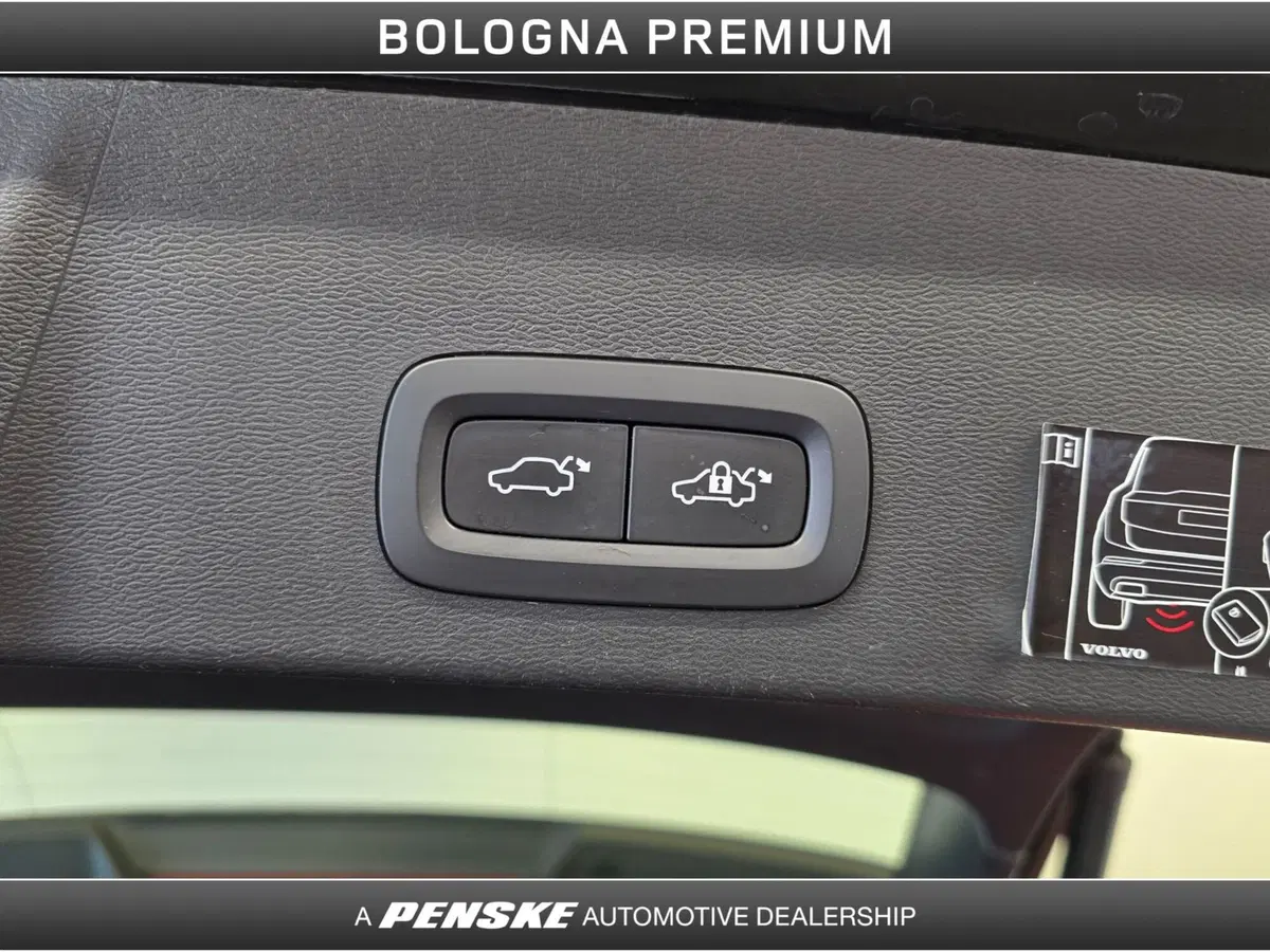 Volvo XC40 usata a Bologna (11)