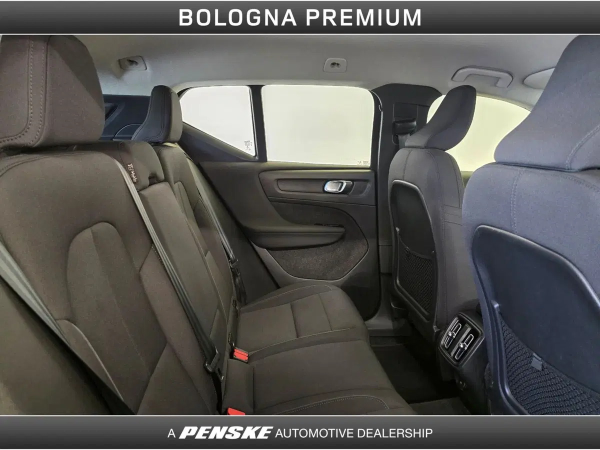 Volvo XC40 usata a Bologna (5)