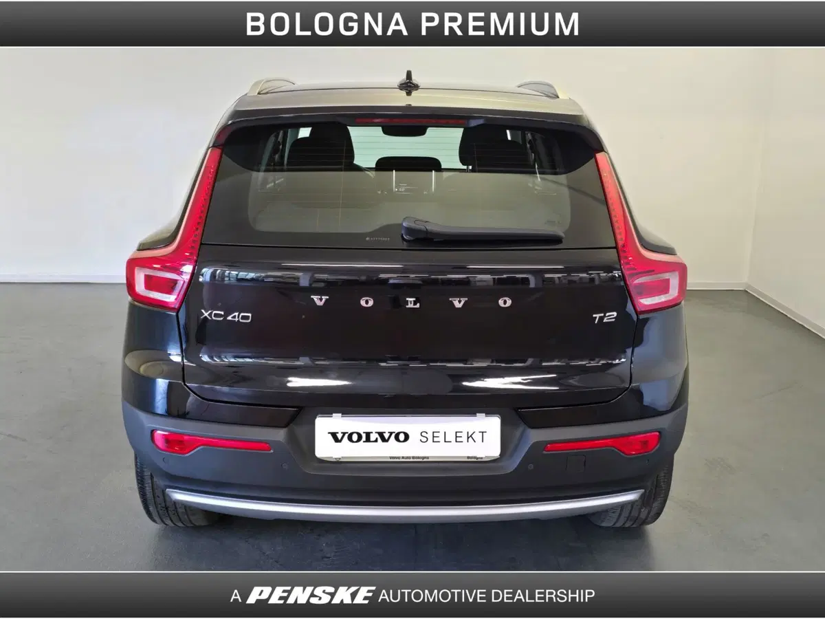 Volvo XC40 usata a Bologna (7)