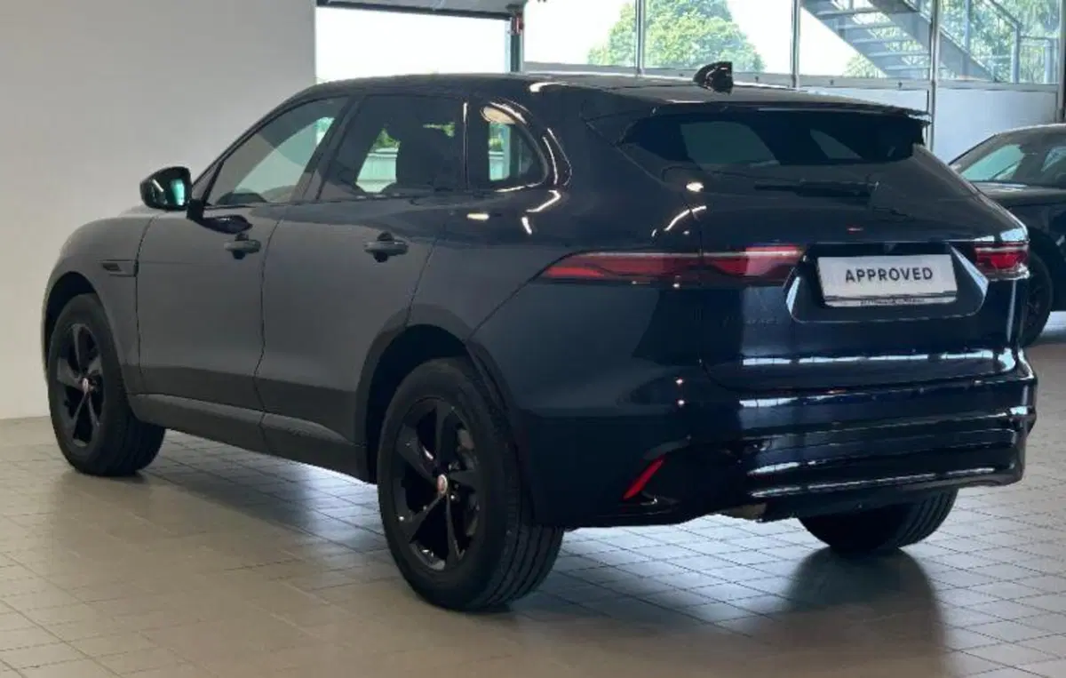 Jaguar F-Pace usata a Venezia (3)
