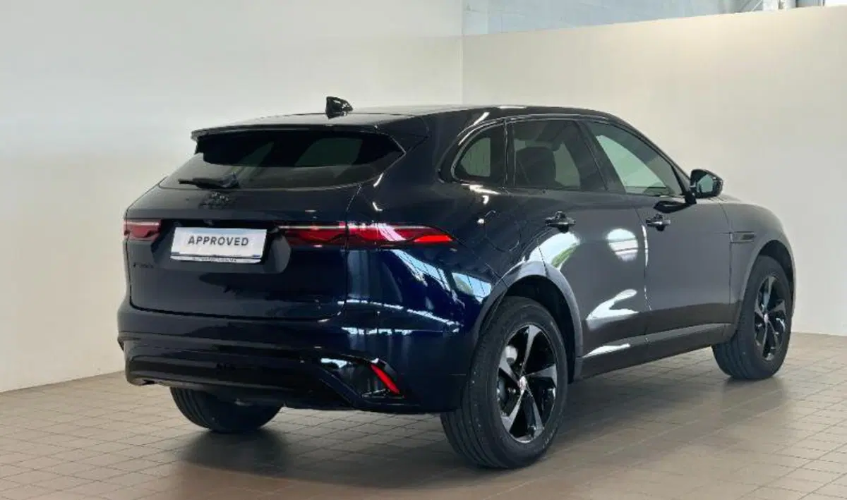 Jaguar F-Pace usata a Venezia (5)